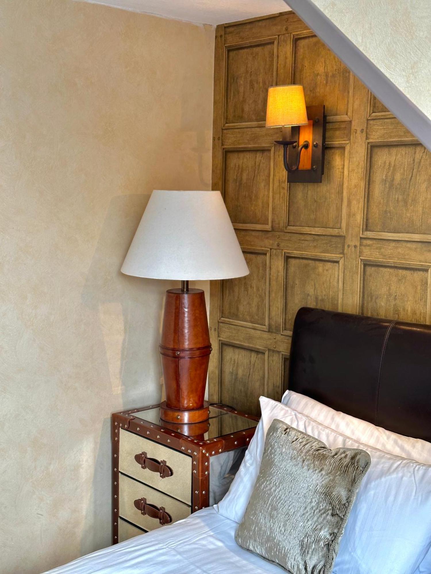 The Tobermory Hotel エクステリア 写真