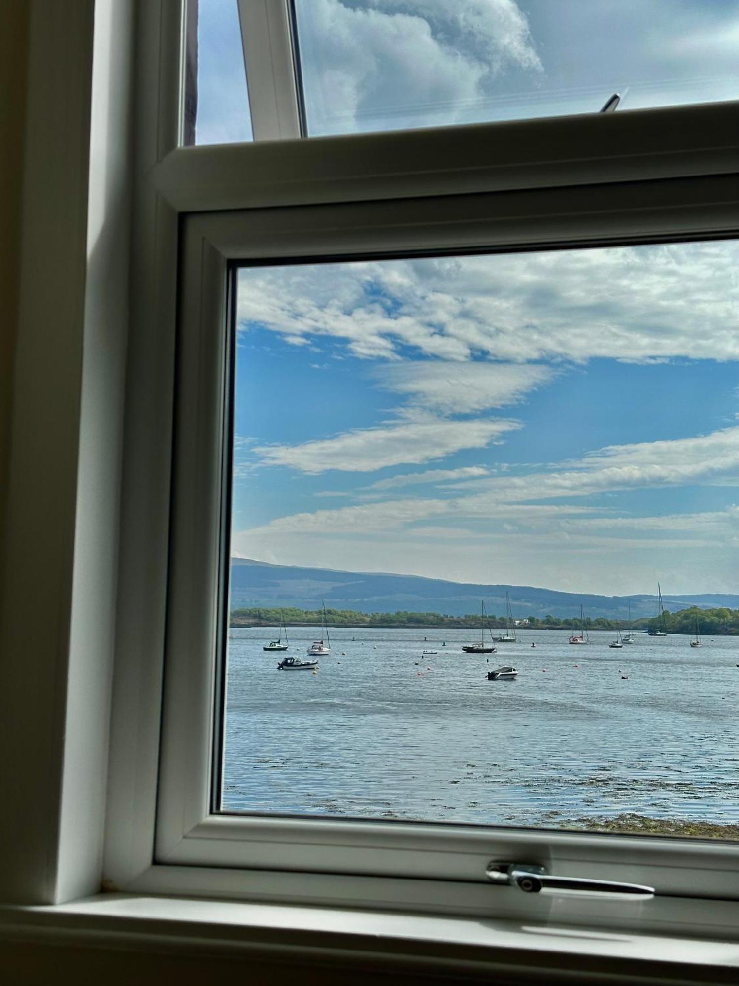 The Tobermory Hotel エクステリア 写真
