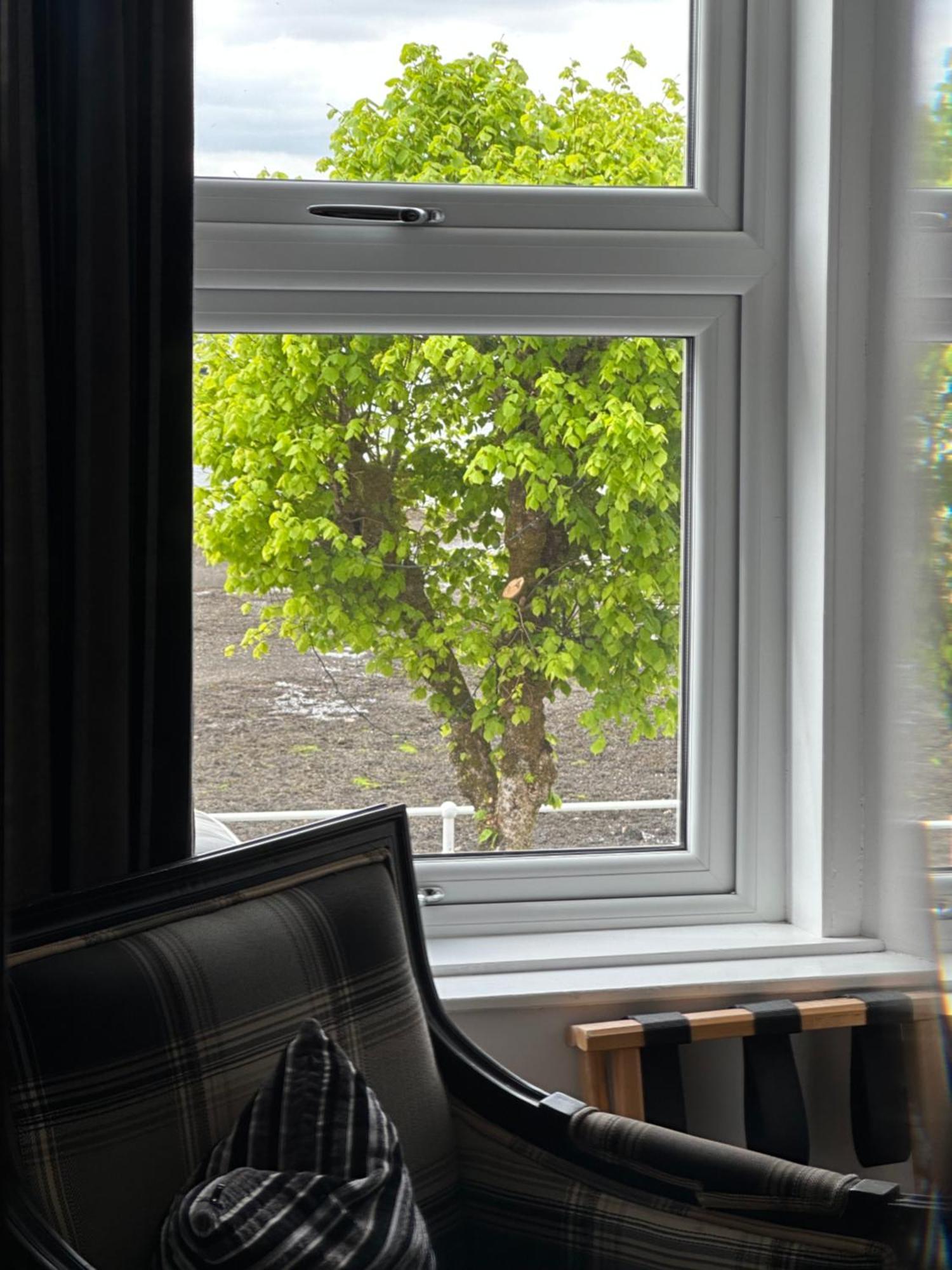 The Tobermory Hotel エクステリア 写真